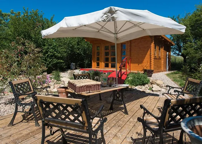 Le Petit Flo Гостевой дом